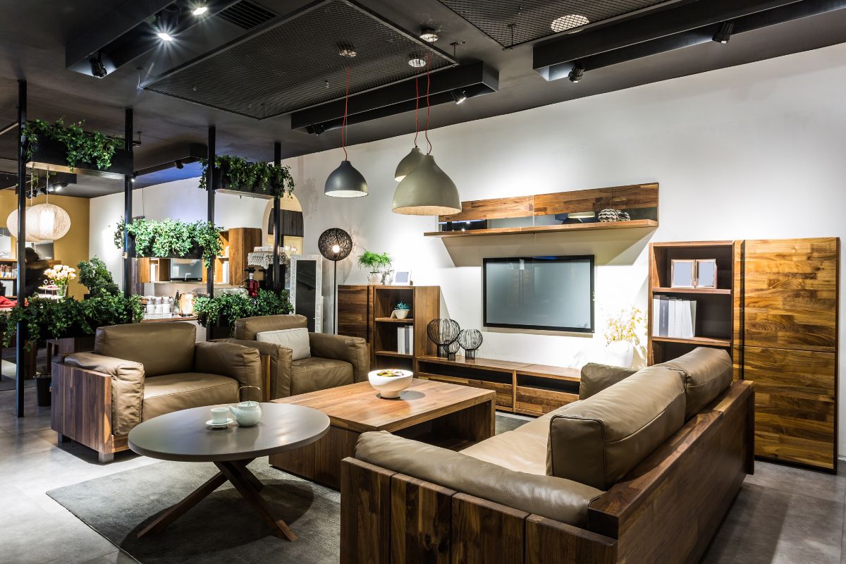 Furniture & Fixtures